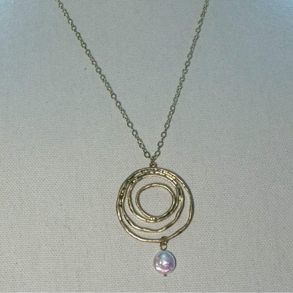Gold-Tone Hammered Spiral Pendant Necklace With Dangling  Pearl Accent 24" Chain